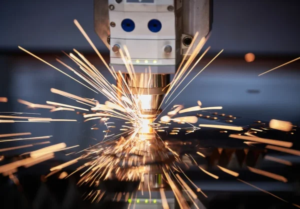 sheet-laser-cutting-with-precitec-zoom-20